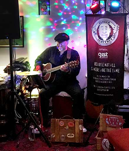 Ginger Geoffrey plays the Creyhound Inn Busrston Staffordshire Oct 2017